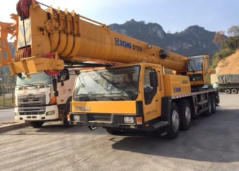 CHO THUÊ XE CẨU KATO 80 TẤN