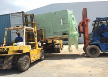 CHO THUÊ XE NÂNG HÀNG 15 TẤN