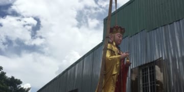 XE CẨU HOÀNG HẢI CẨU TƯỢNG PHẬT Ở CỦ CHI